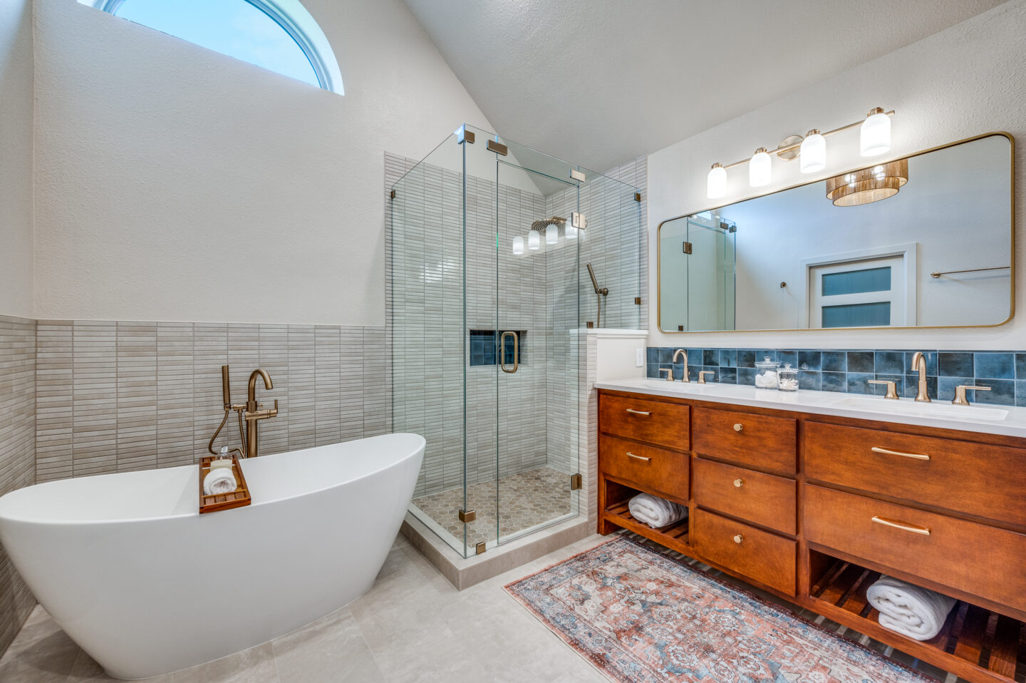 Bathroom Remodeling in Dallas Fort Worth (Dfw) near Me: Top Experts Ready
